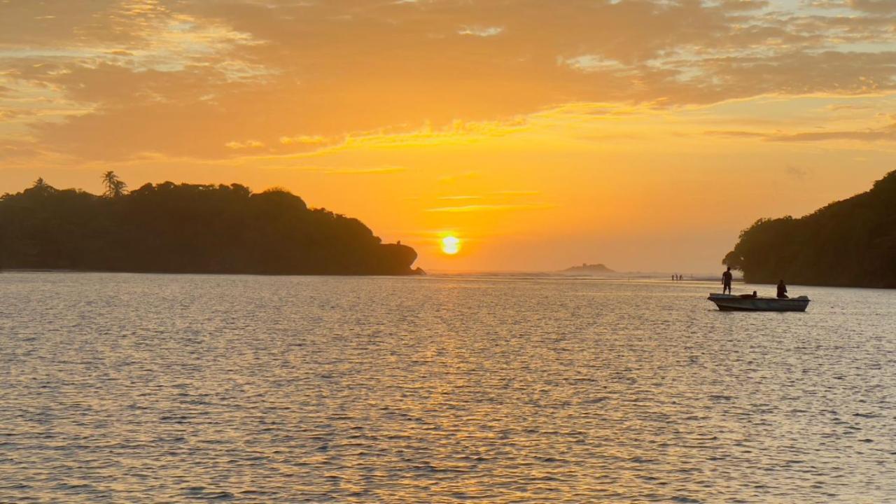 Hotel Nilwala Bentota Bagian luar foto